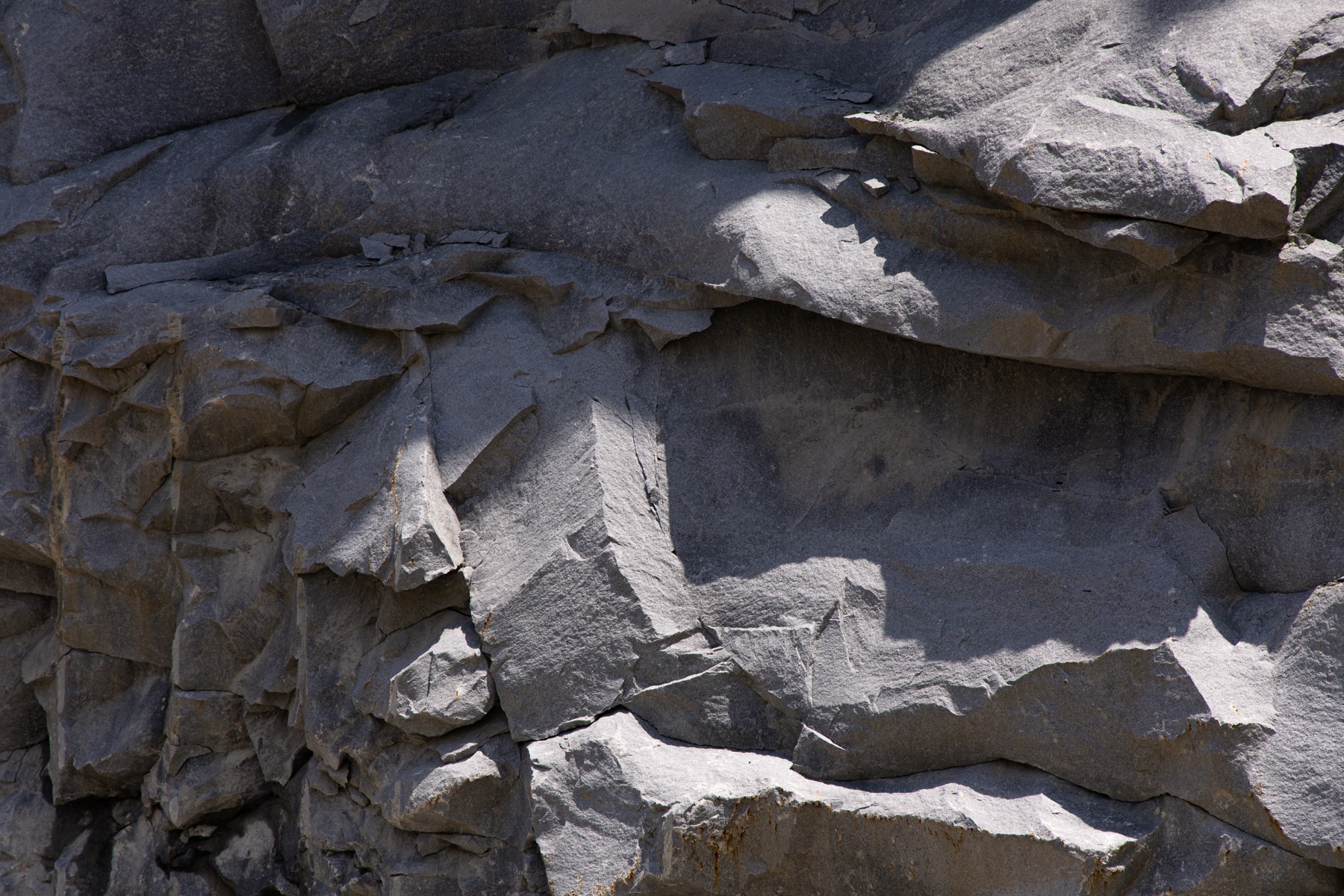 Light and shadow on the rock face